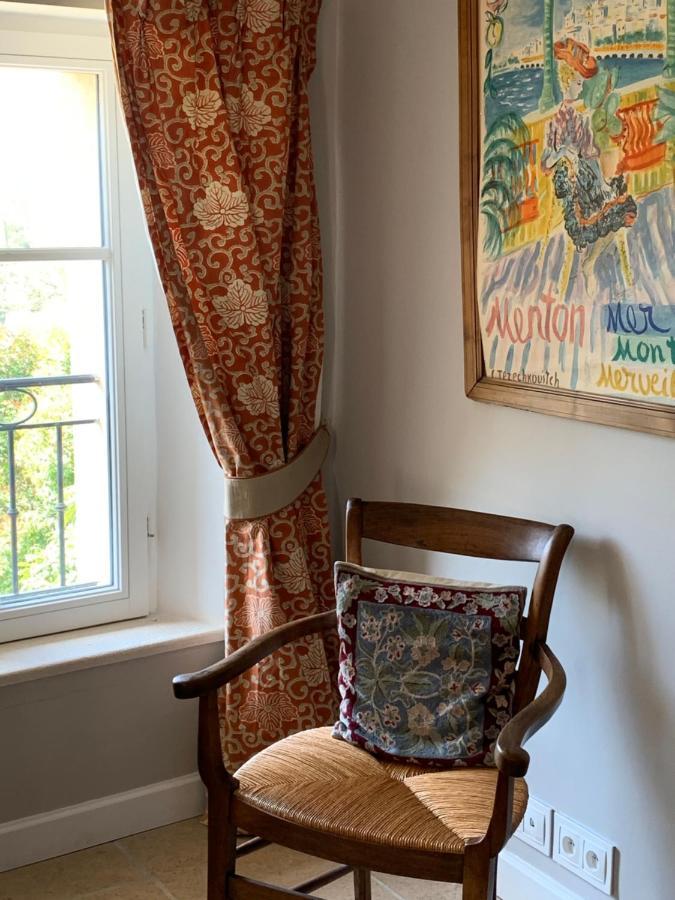 מלון לורג La Bastide Des Enqueses מראה חיצוני תמונה